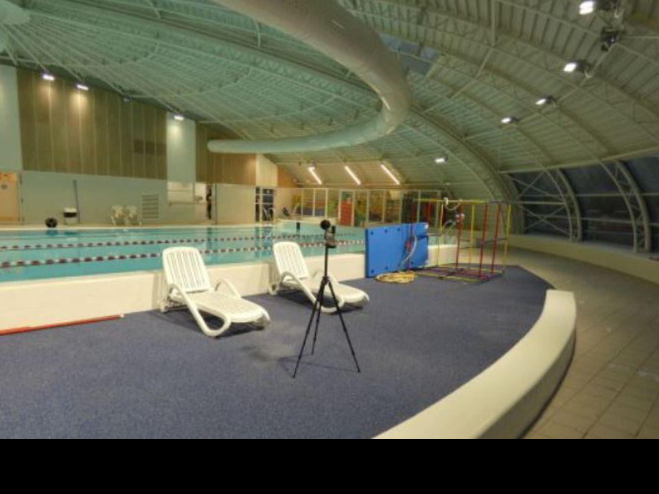 Réception acoustique de la piscine