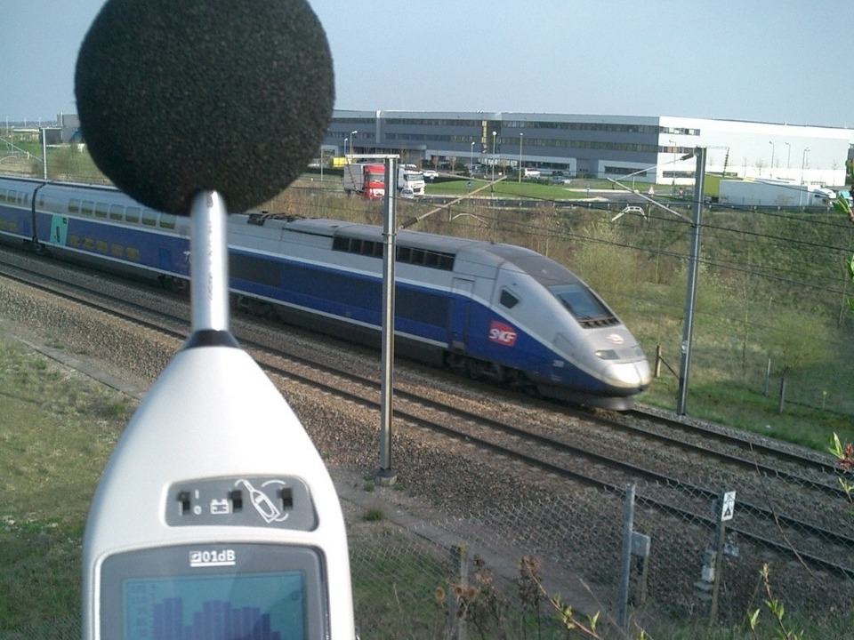 Impact sonore d'une ligne TGV (F-77) - Acquisitions sonométriques
