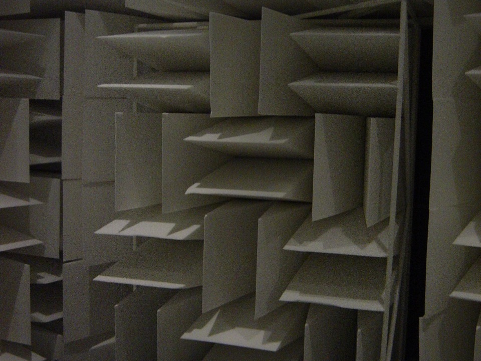 CANON (F-35 Liffré) - Chambre anéchoïque pour HP HiFi, fréquence de coupure = 100 Hz
